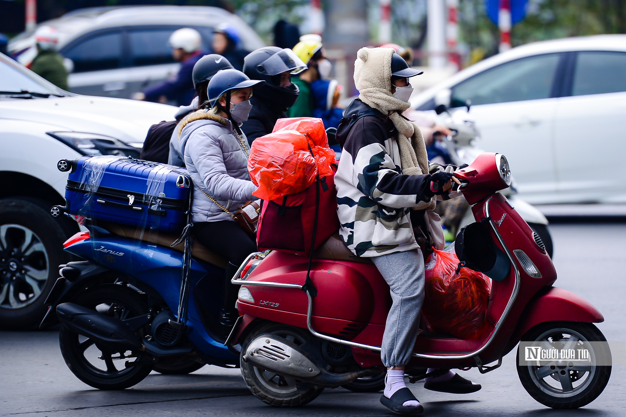 Sự kiện - Người dân trở lại Thủ đô, giao thông 'dễ thở' (Hình 8).