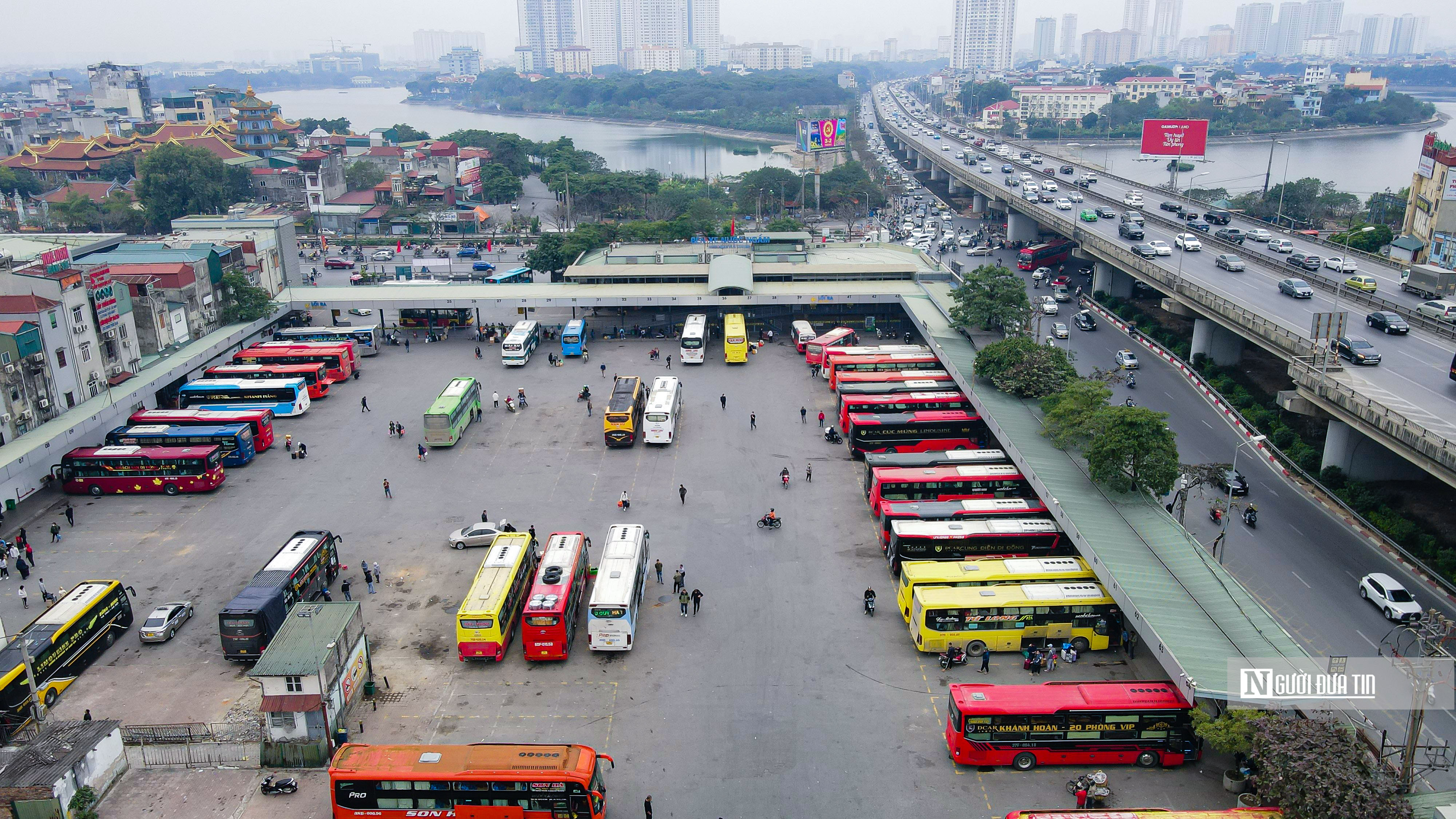 Sự kiện - Người dân trở lại Thủ đô, giao thông 'dễ thở' (Hình 3).