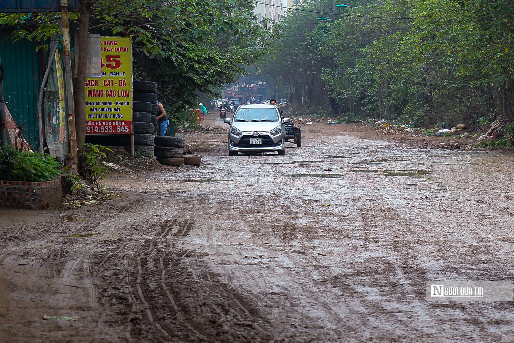 Dân sinh - Đoạn đường dài 500m có tới gần trăm 'ổ gà', 'ổ voi' (Hình 7).