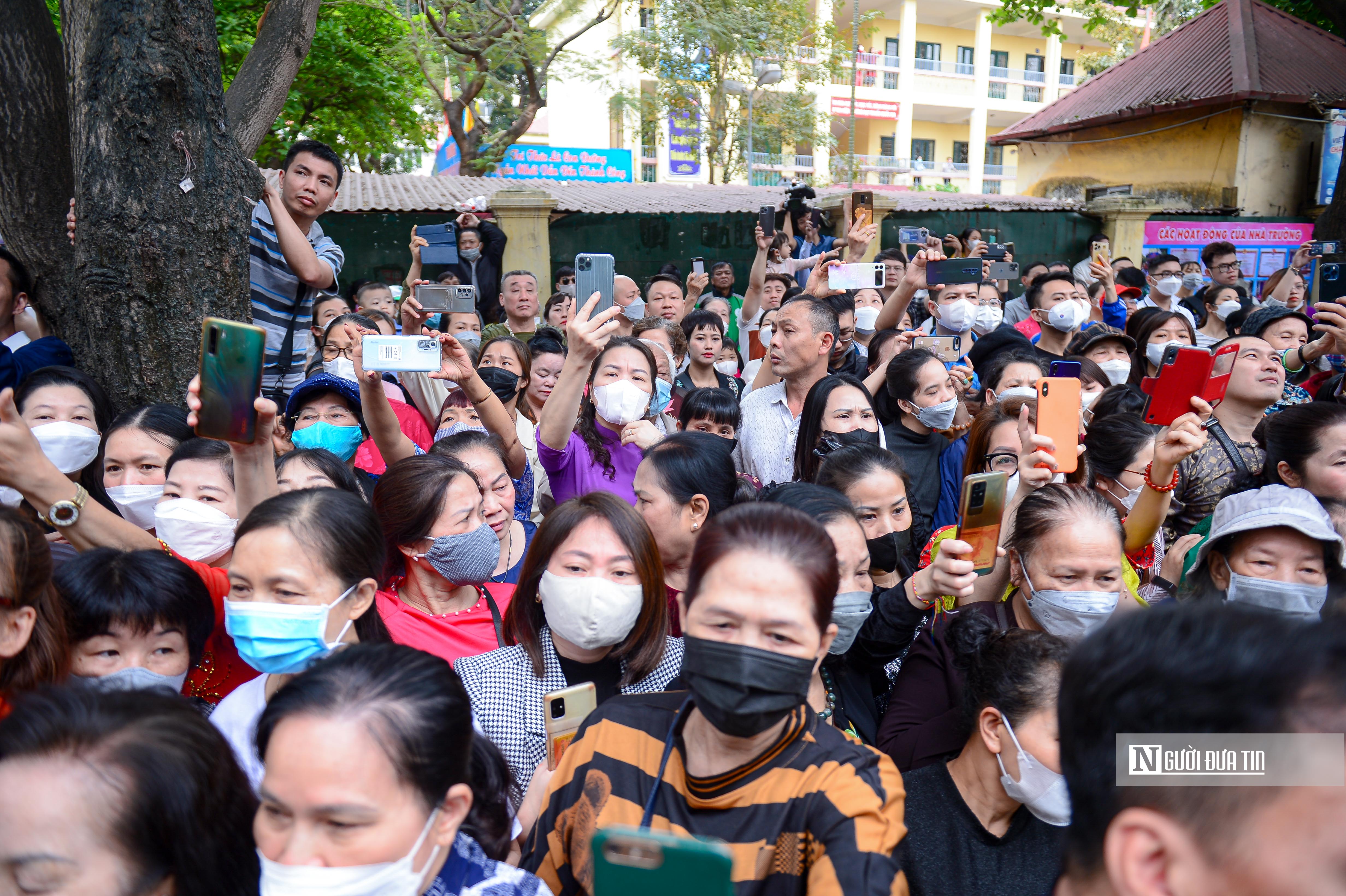 Văn hoá - Người dân háo hức xem tái hiện văn hóa độc nhất vô nhị 'vùng Kẻ Láng' (Hình 16).