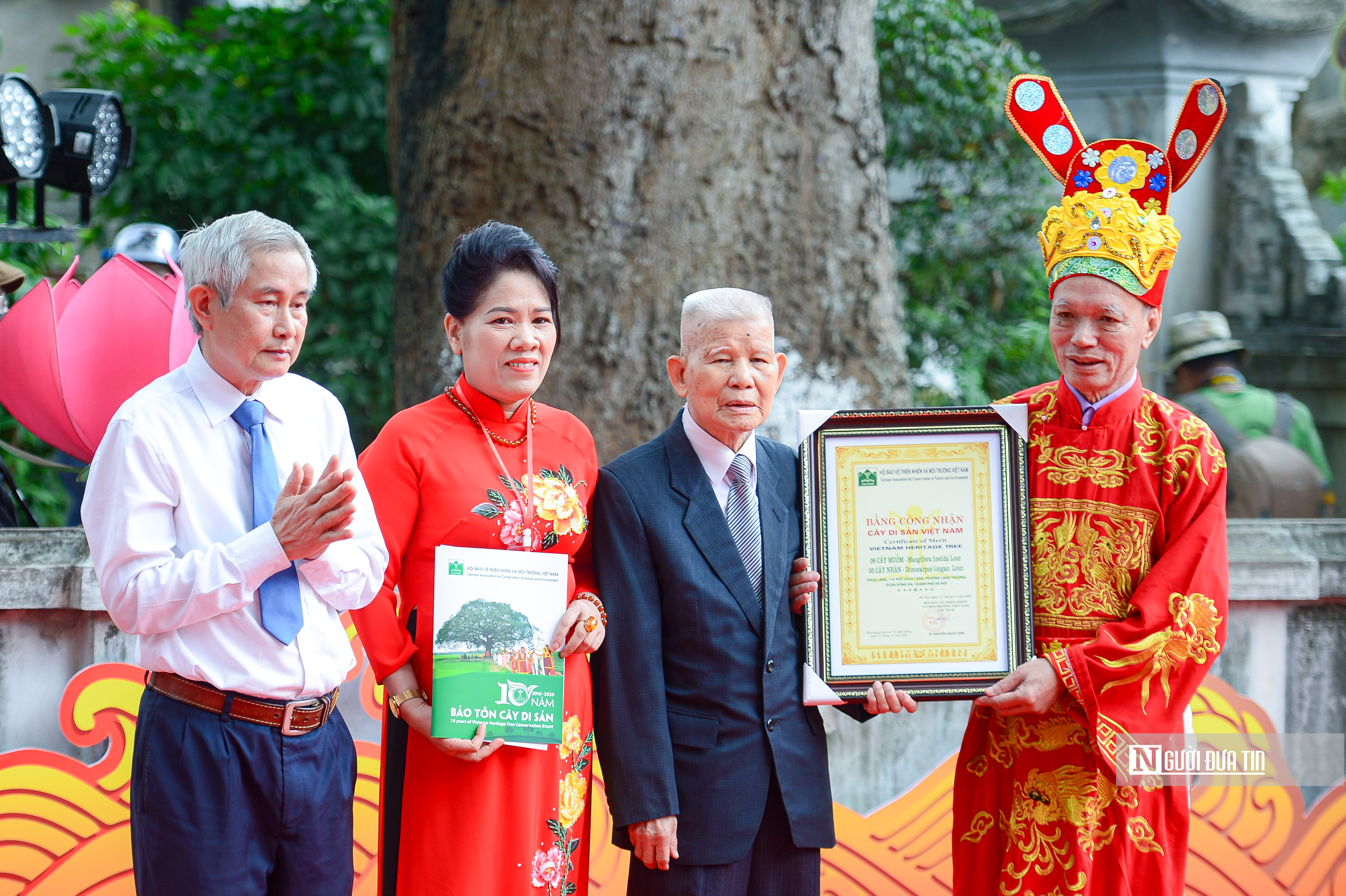 Văn hoá - Người dân háo hức xem tái hiện văn hóa độc nhất vô nhị 'vùng Kẻ Láng' (Hình 2).