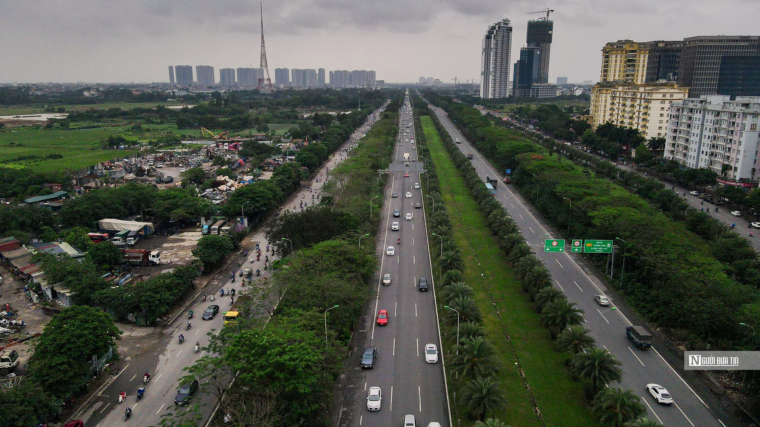 Dân sinh - Hà Nội: Xử phạt hàng loạt tài xế liều mình đi vào làn cao tốc (Hình 2).