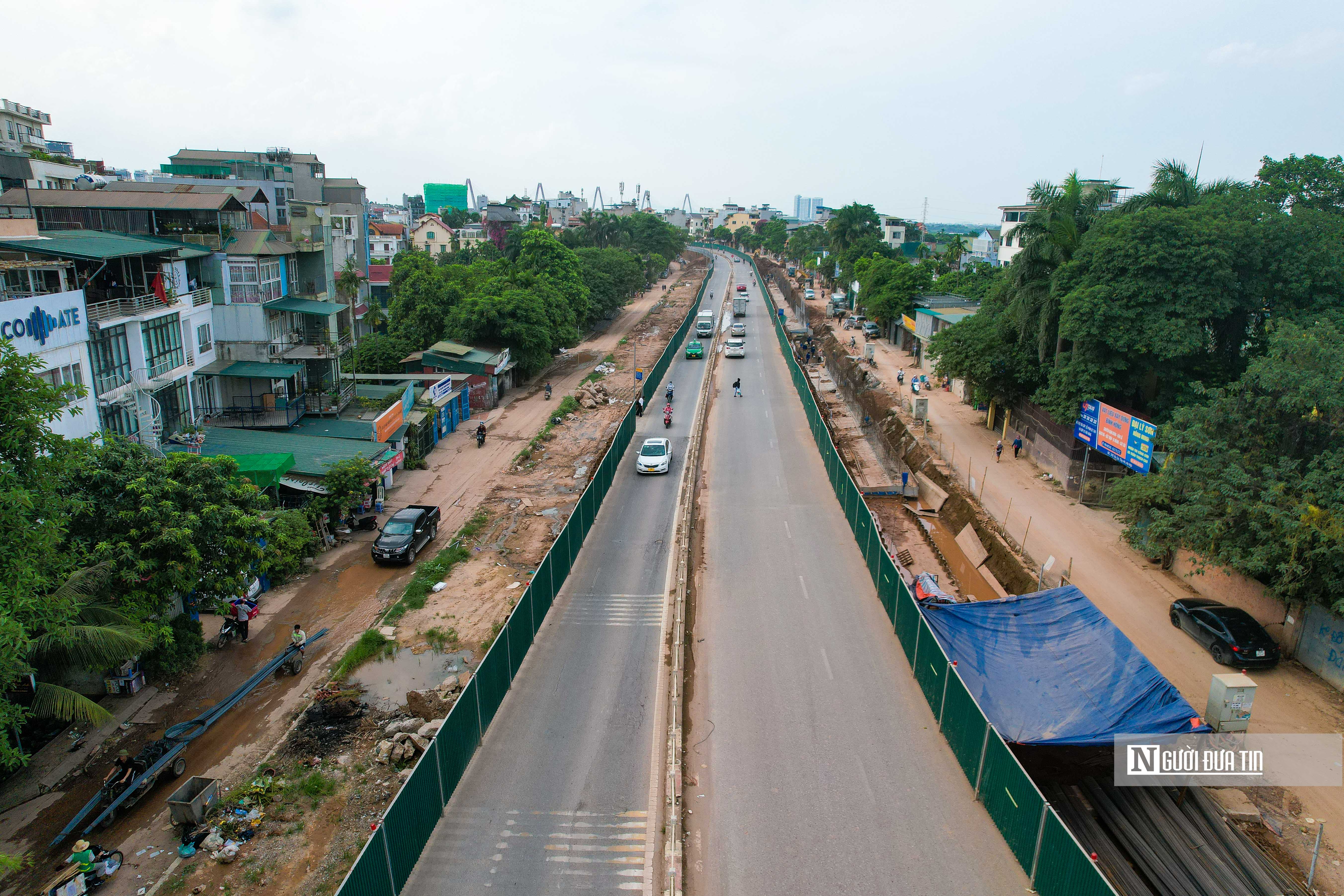 Dân sinh - Hà Nội: Mặt đê Âu Cơ nứt toác khi thi công dự án mở rộng đường (Hình 4).