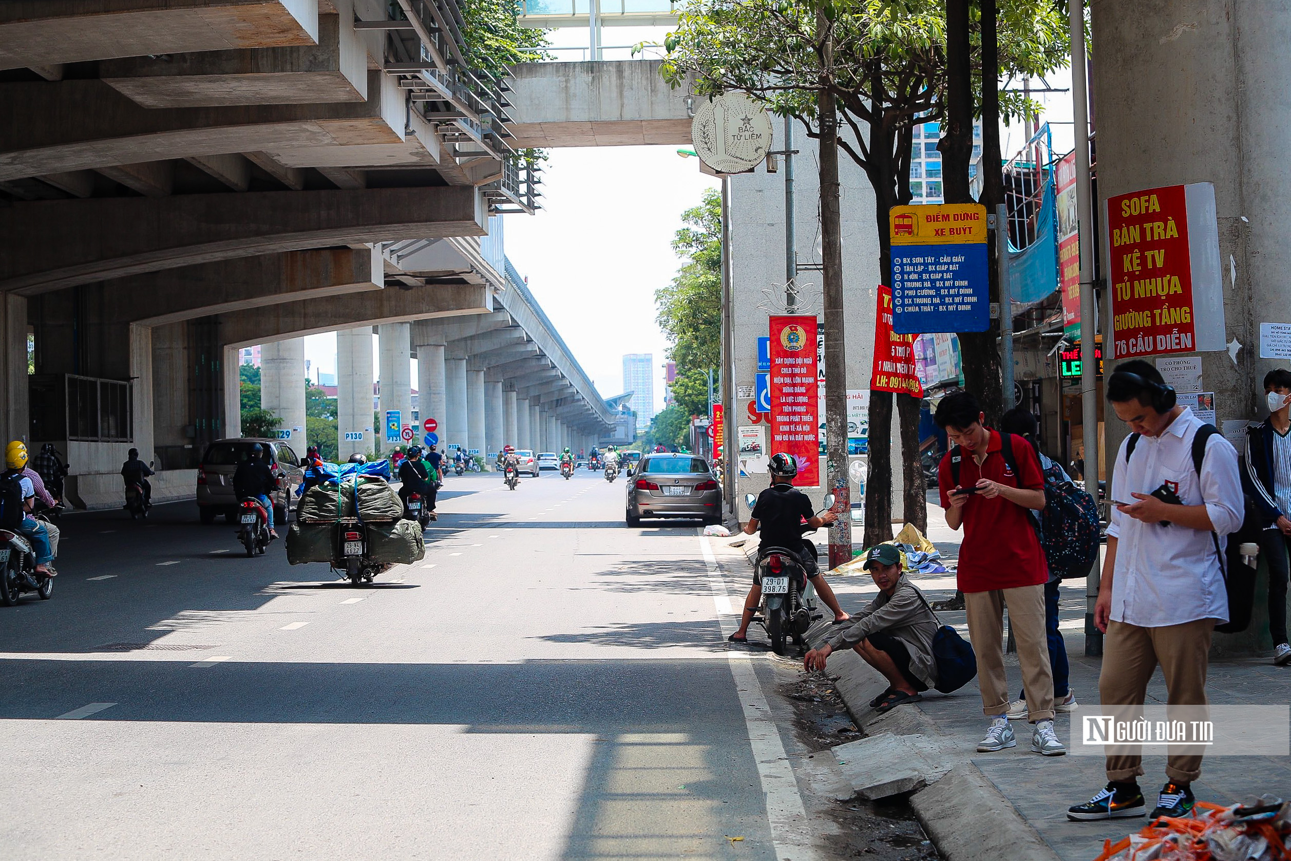 Sự kiện - Tháo dỡ hàng rào tôn bảo vệ  các nhà ga đường sắt Nhổn - ga Hà Nội (Hình 8).