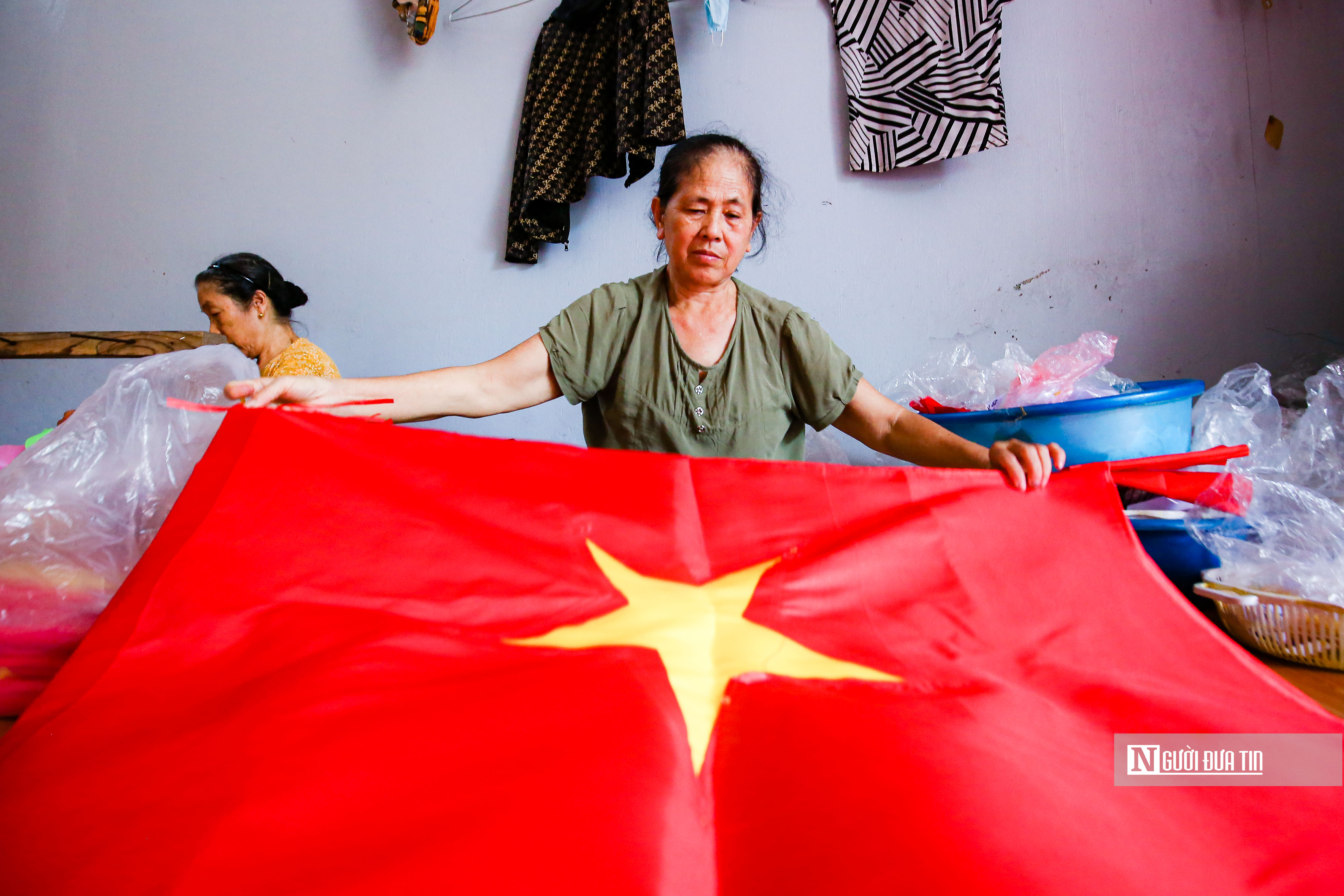 Sự kiện - Mục sở thị làng may cờ Tổ quốc lớn nhất Hà Nội trước dịp Quốc khánh (Hình 13).