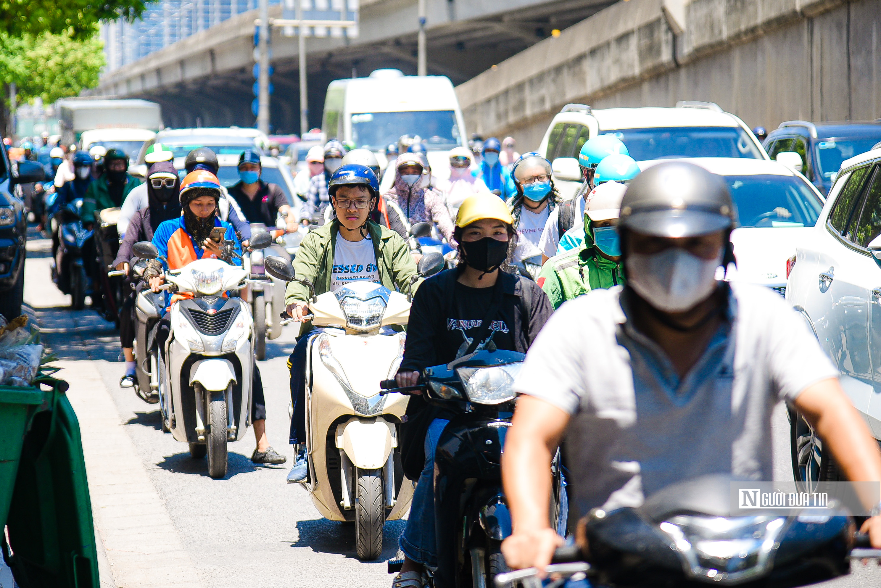 Dân sinh - Hà Nội: Giao thông ùn tắc ngày làm việc cuối cùng trước kỳ nghỉ lễ 2/9 (Hình 11).