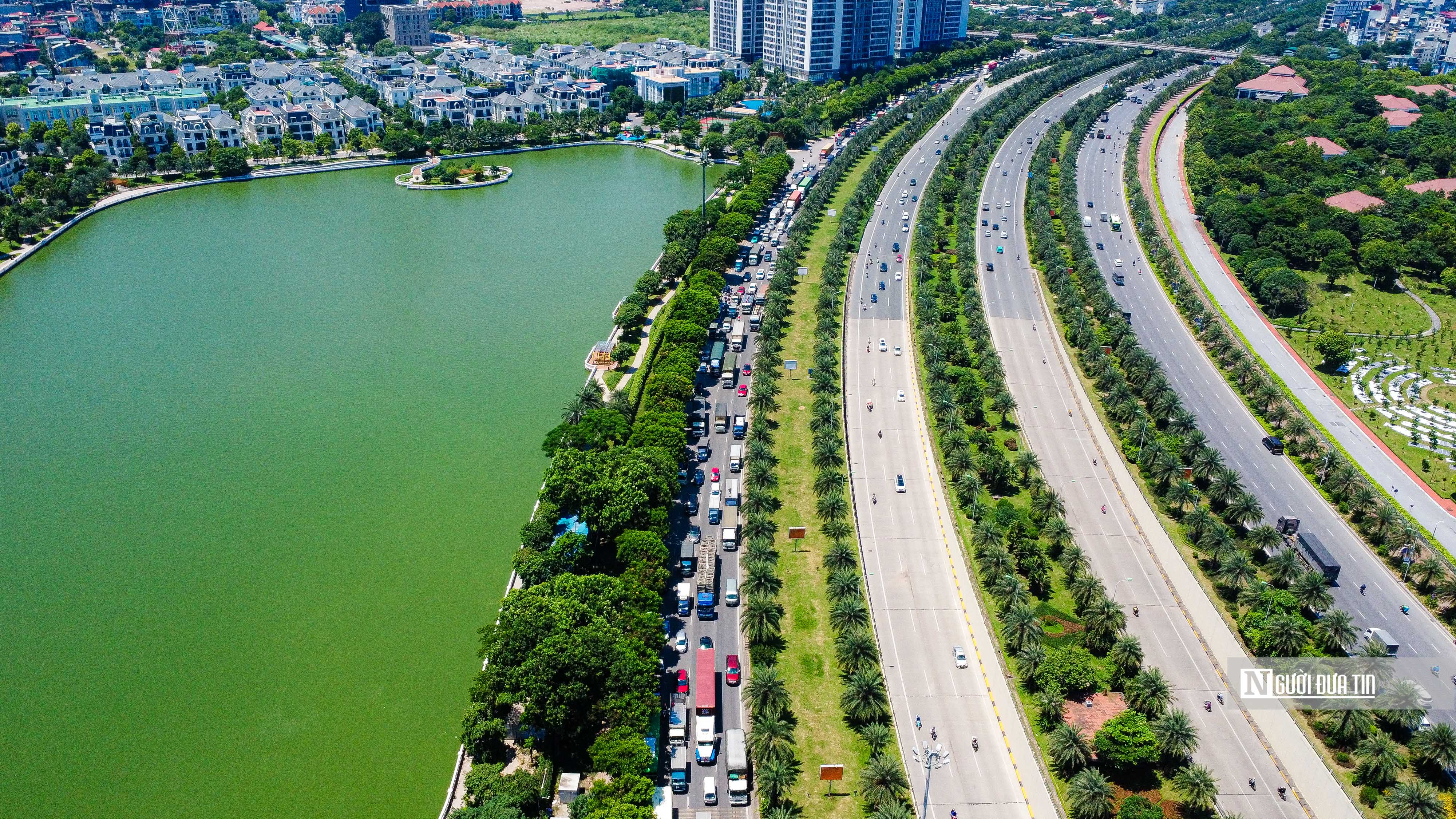 Dân sinh - Hà Nội: Giao thông ùn tắc ngày làm việc cuối cùng trước kỳ nghỉ lễ 2/9 (Hình 2).