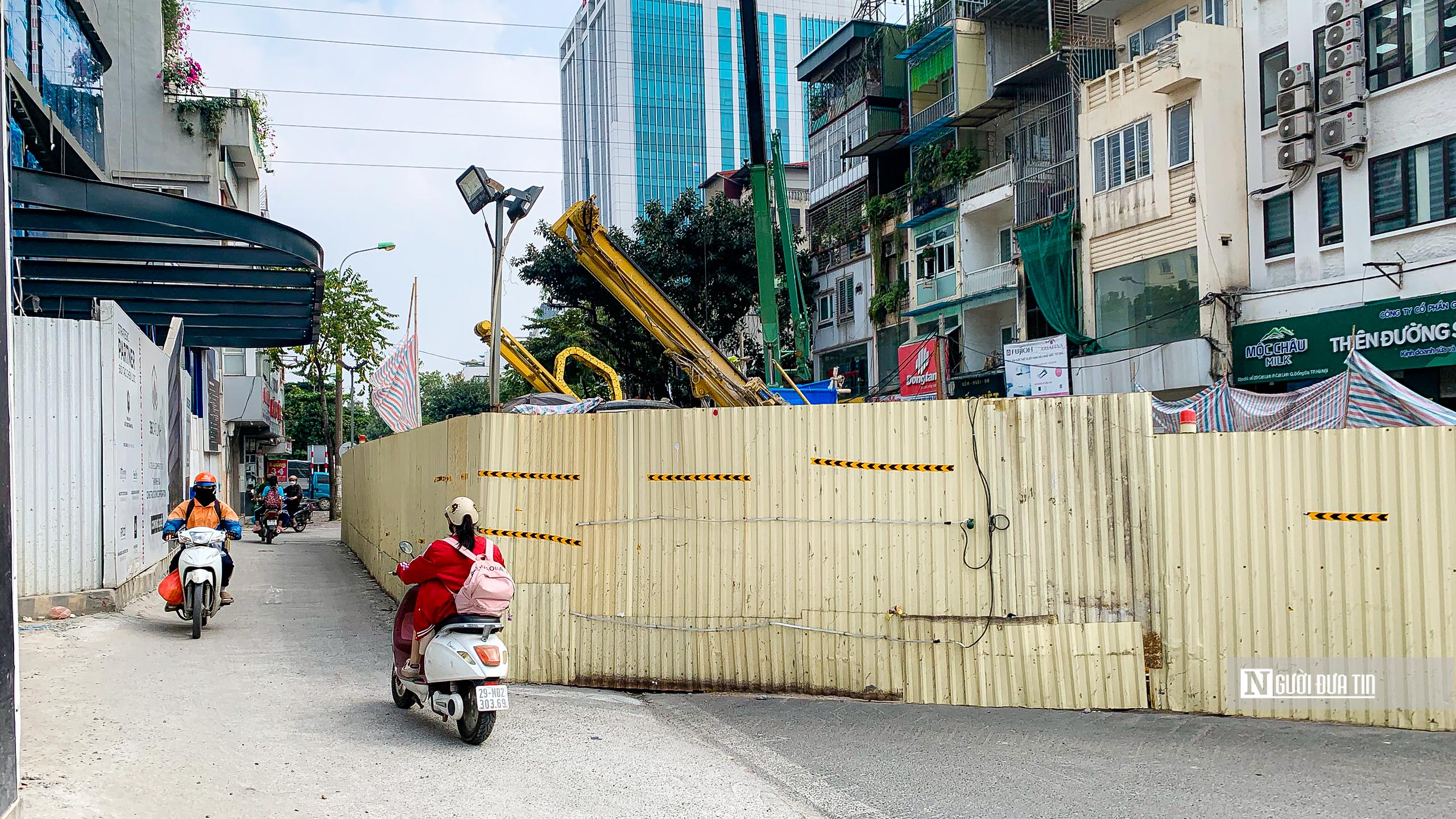 Dân sinh - Chật vật di chuyển qua khu vực ga ngầm metro Nhổn - ga Hà Nội (Hình 4).