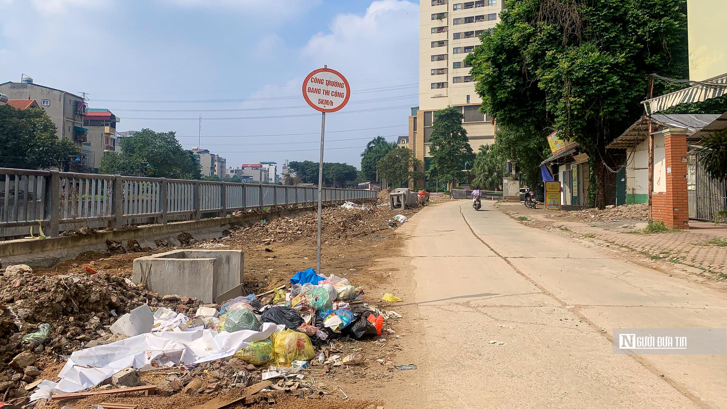 Dân sinh - Hà Nội: Cận cảnh tuyến đường đang thi công bị 'bỏ quên'