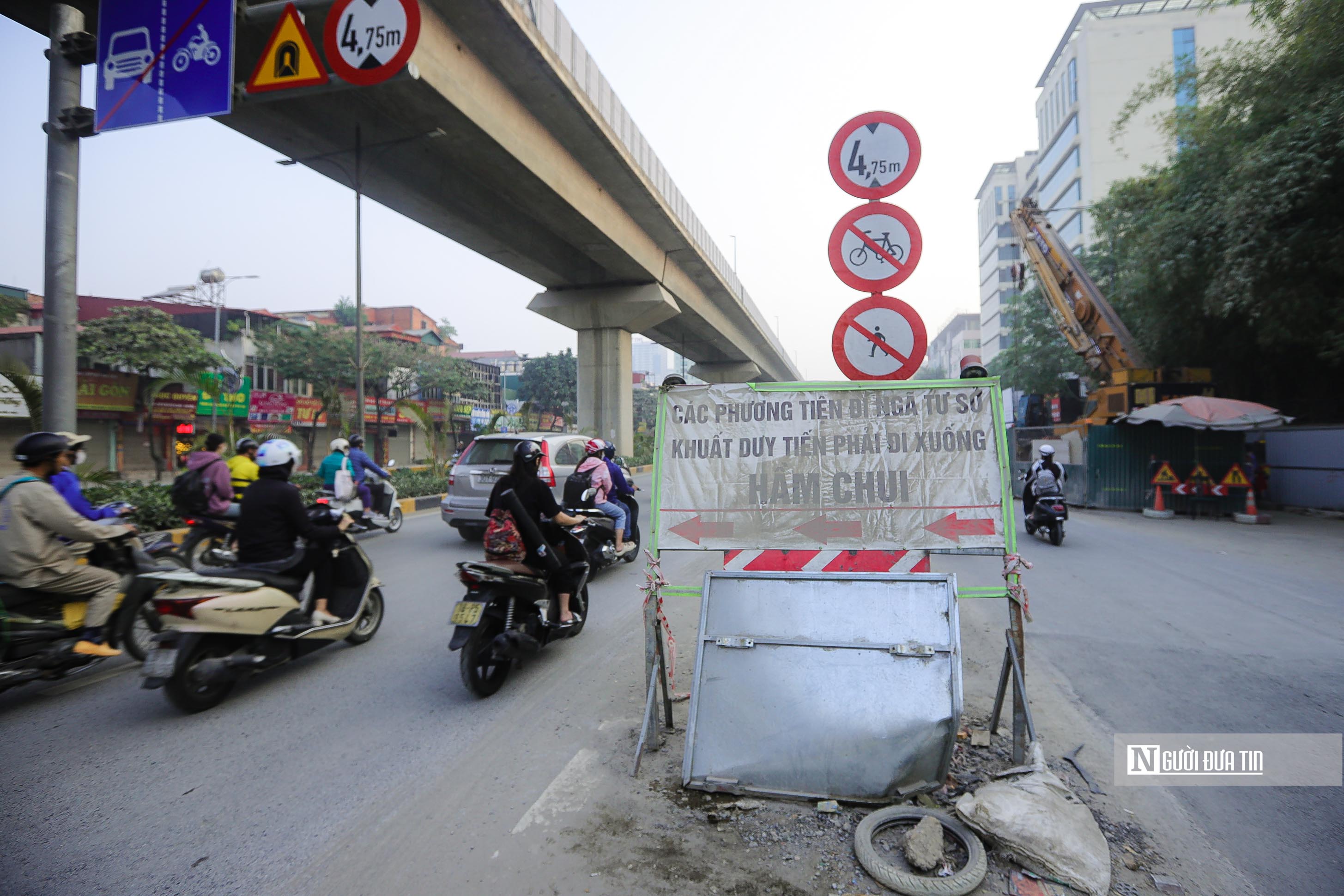 Dân sinh - Hà Nội: Người dân khổ sở 'bụi chồng bụi mùa ô nhiễm' (Hình 5).