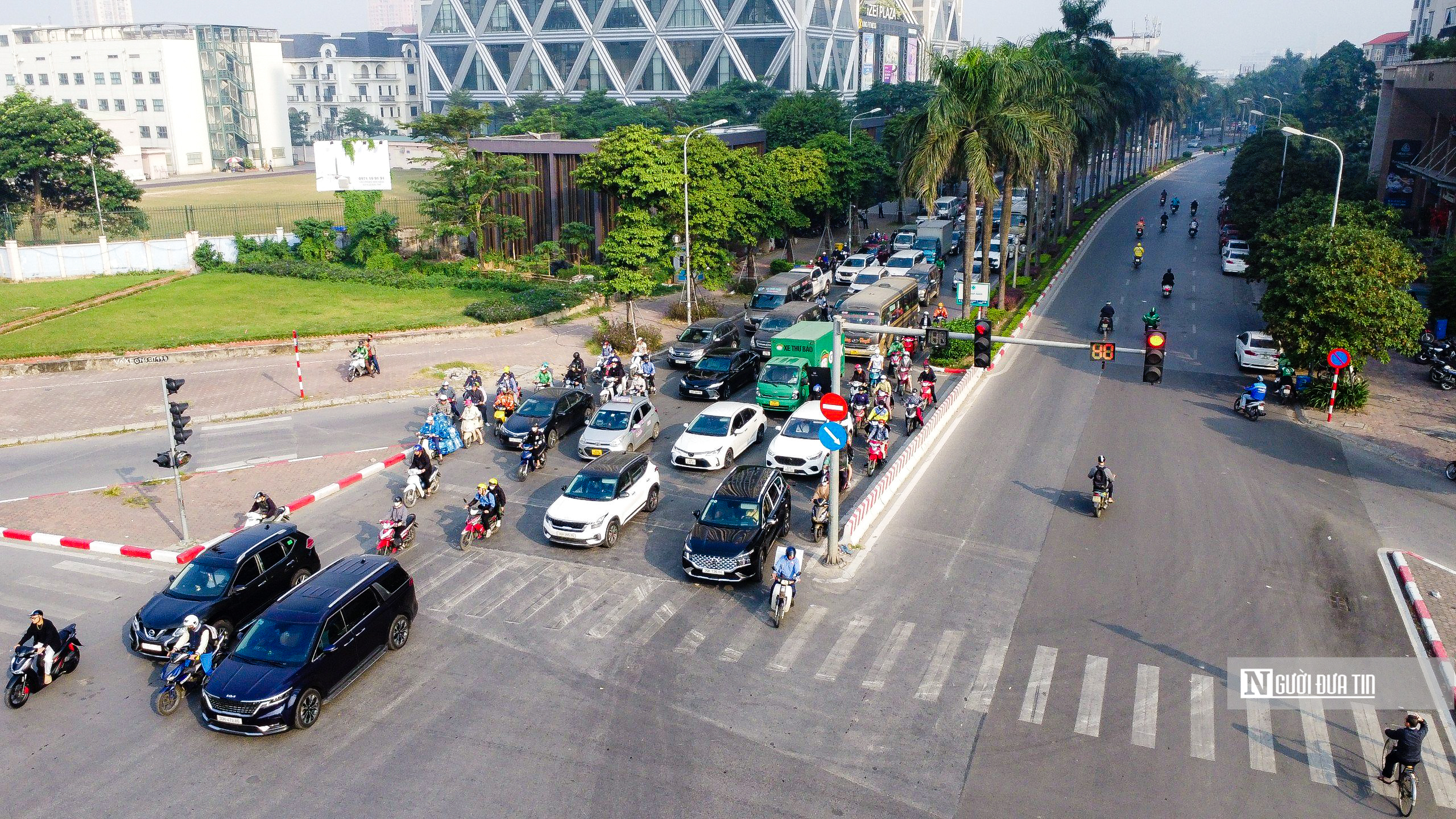 Dân sinh - Toàn cảnh nút giao không đèn đỏ đầu tiên ở Thủ đô sau 1 năm thí điểm (Hình 11).