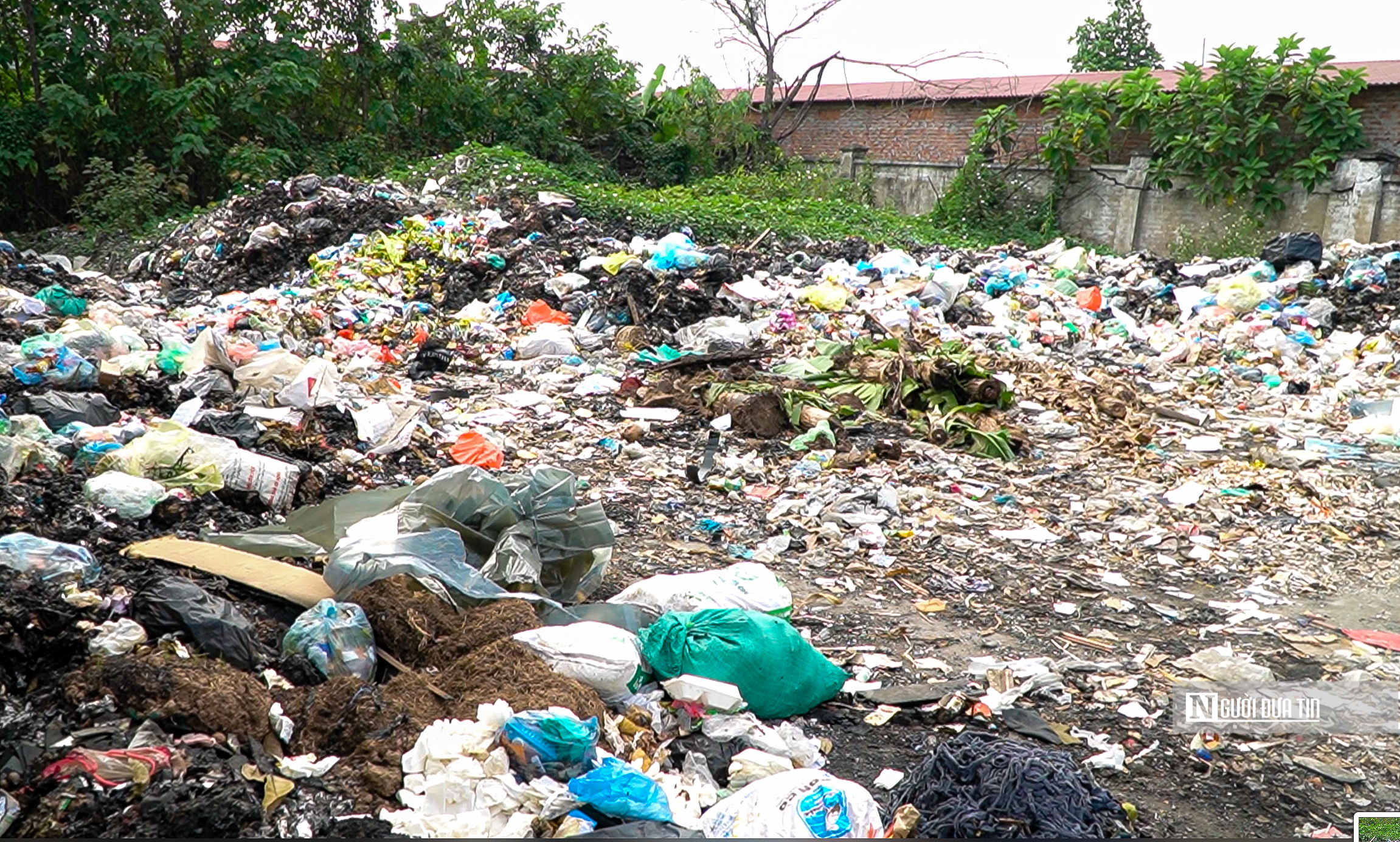 Dân sinh - Hà Nội: Cận cảnh nhà máy xử lý rác trăm tỷ bị bỏ hoang  (Hình 8).