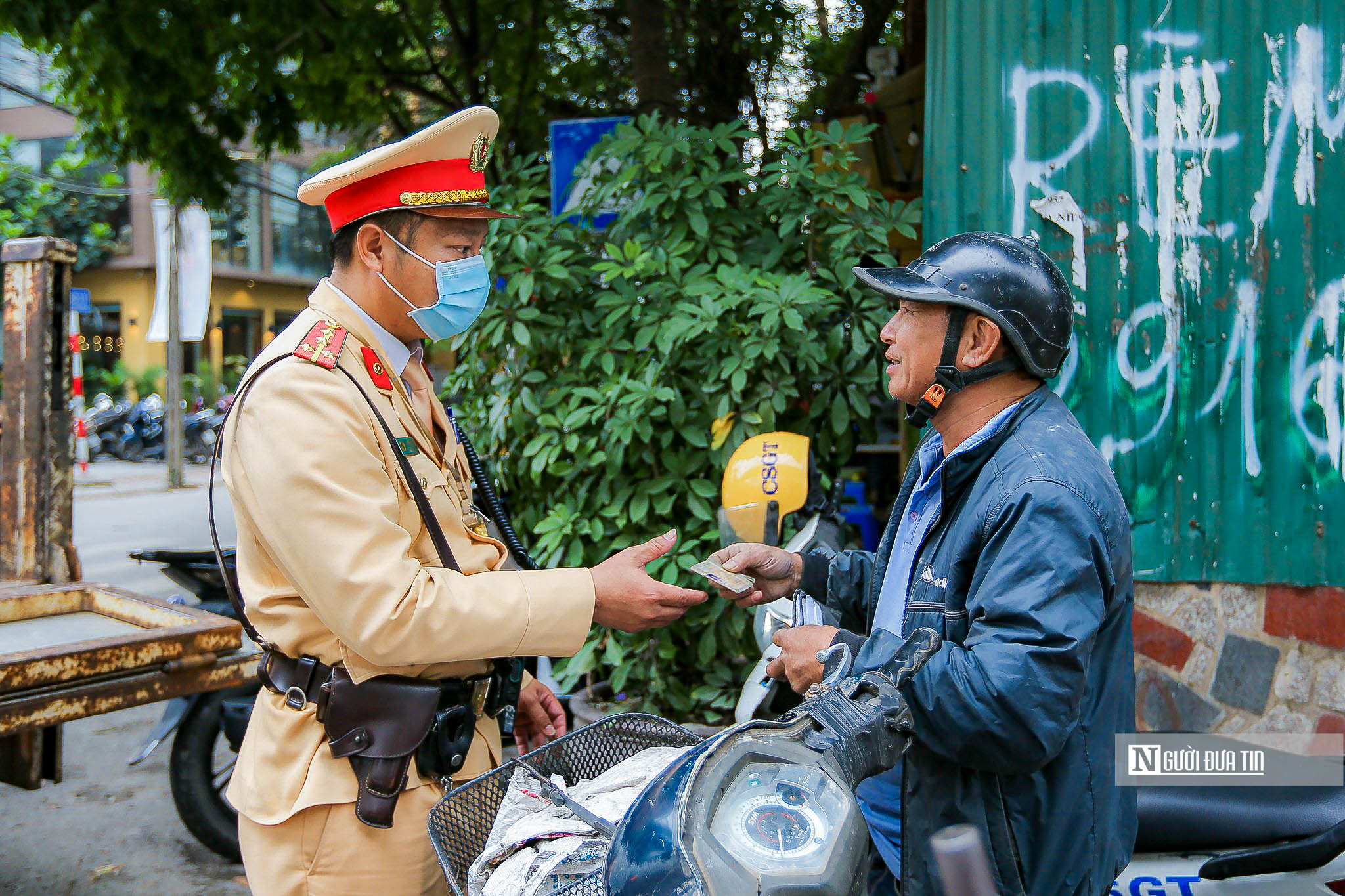 Dân sinh - Hà Nội: Truy quyét 'xe máy chém' trên đường phố (Hình 7).