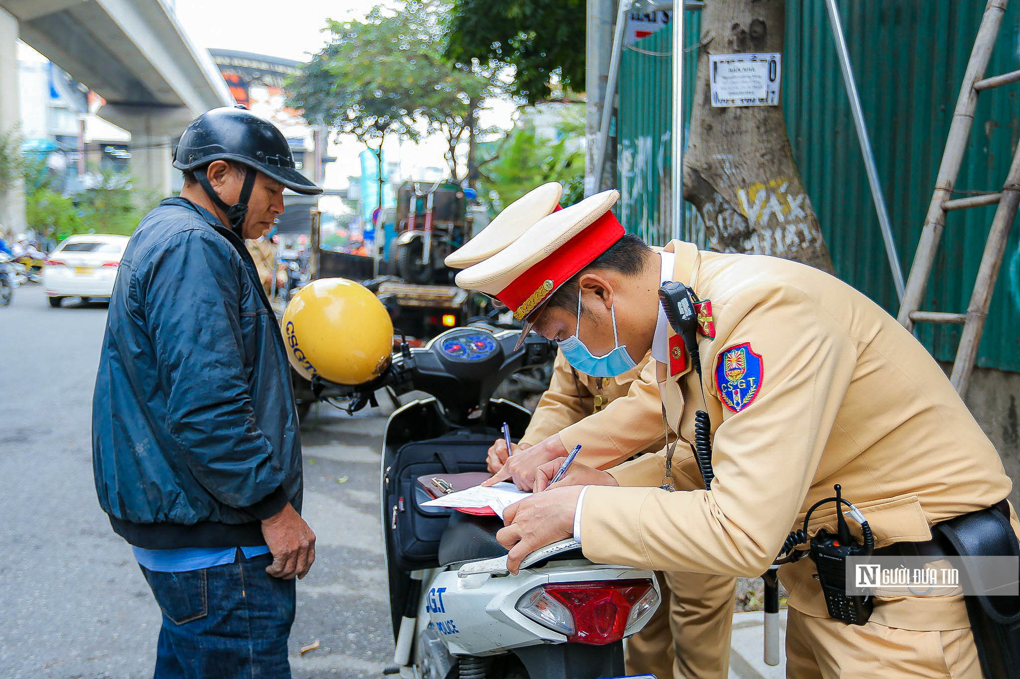 Dân sinh - Hà Nội: Truy quyét 'xe máy chém' trên đường phố (Hình 8).