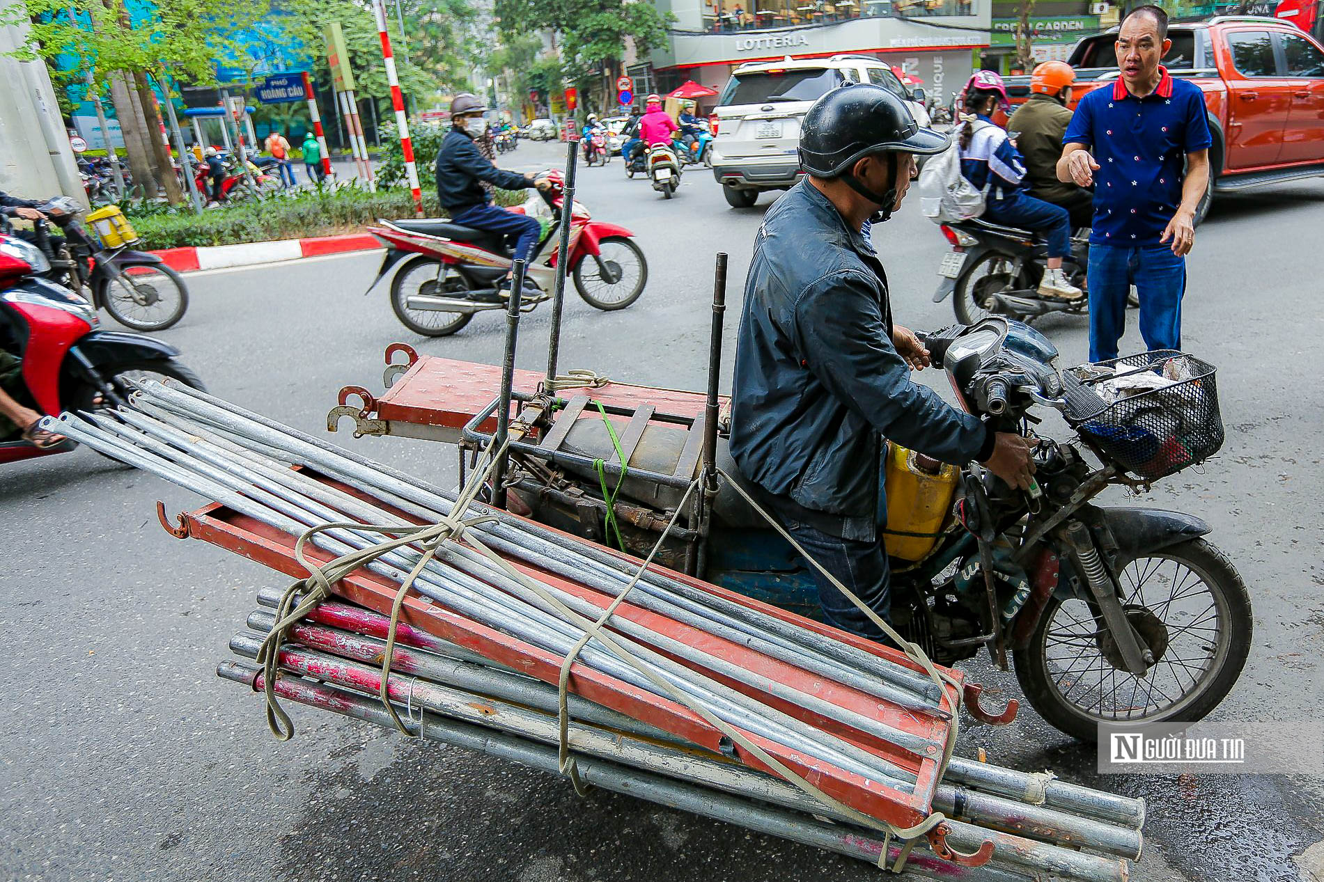 Dân sinh - Hà Nội: Truy quyét 'xe máy chém' trên đường phố (Hình 5).