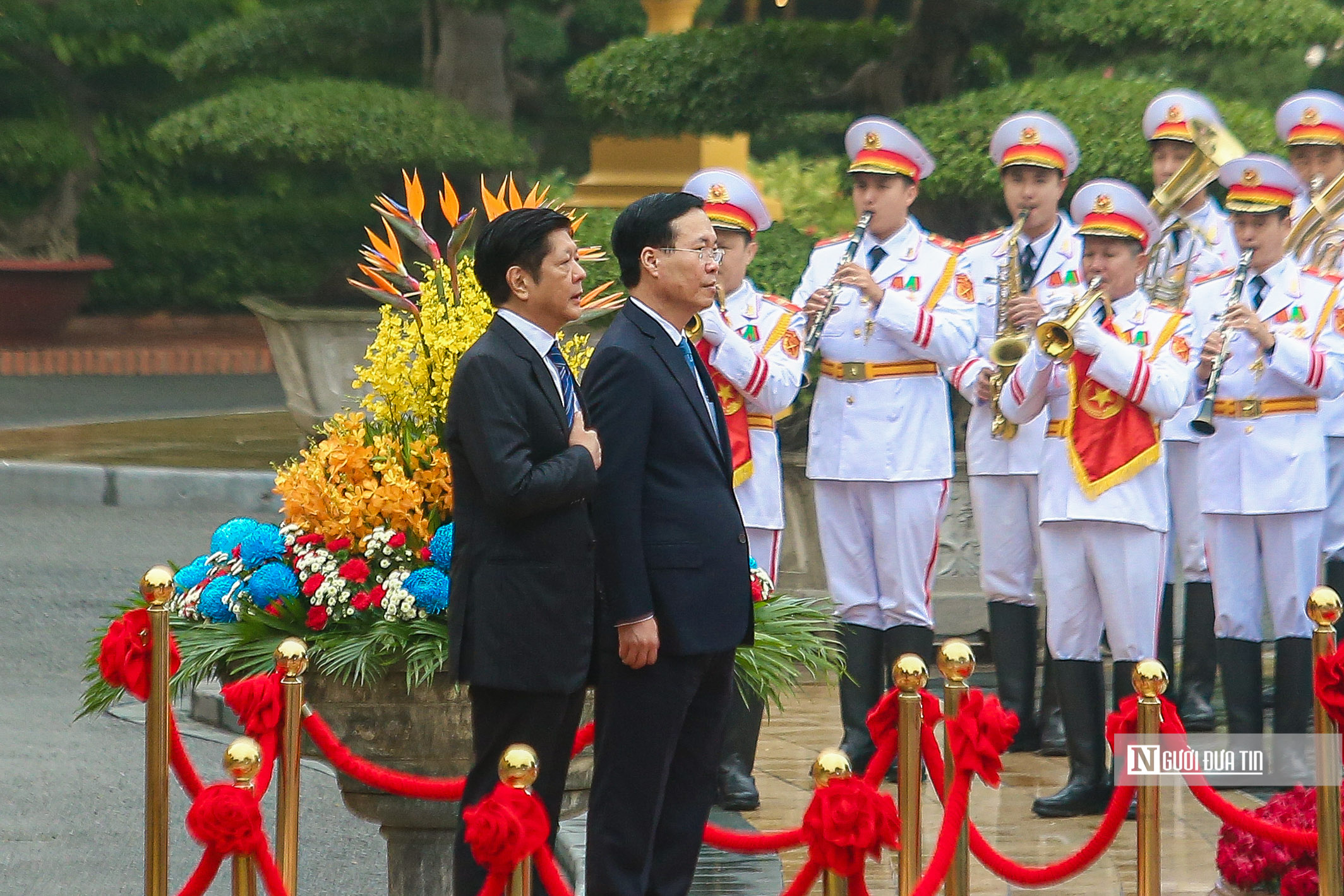 Tiêu điểm - Bắn 21 phát đại bác chào mừng Tổng thống Philippines thăm Việt Nam (Hình 5).