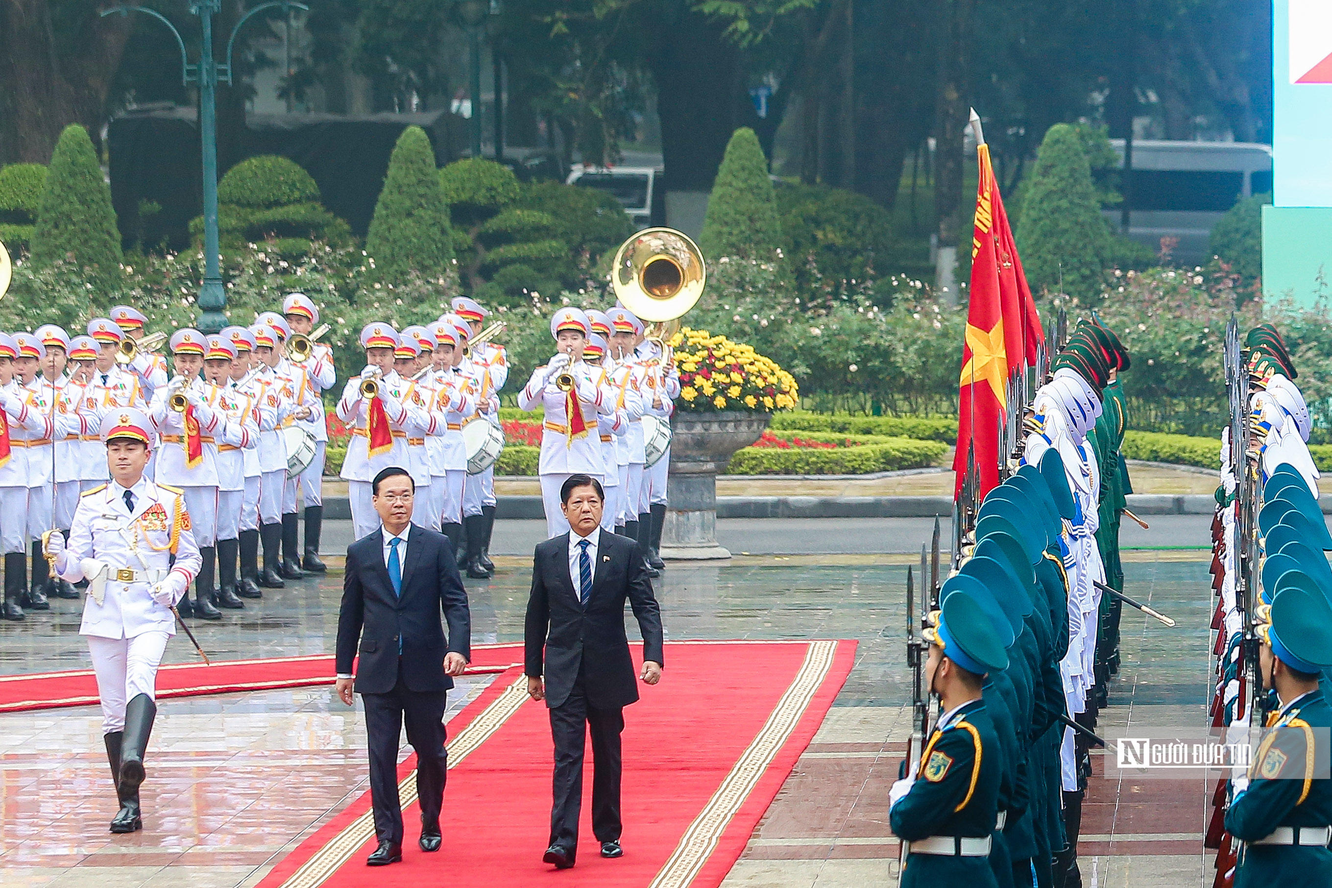 Tiêu điểm - Bắn 21 phát đại bác chào mừng Tổng thống Philippines thăm Việt Nam (Hình 8).