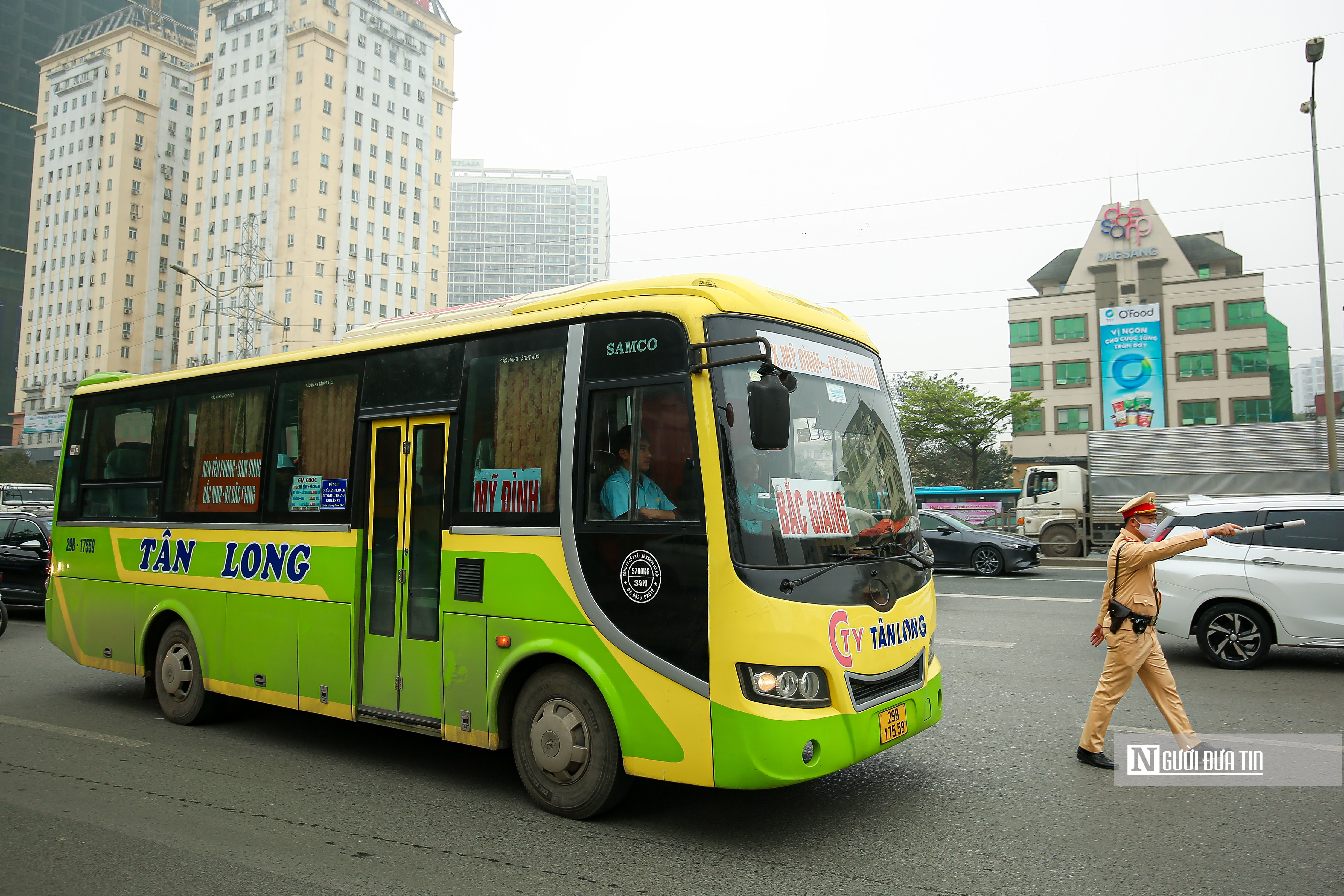 Sự kiện - Hà Nội tăng cường xử lý xe đón, trả khách sai quy định (Hình 5).