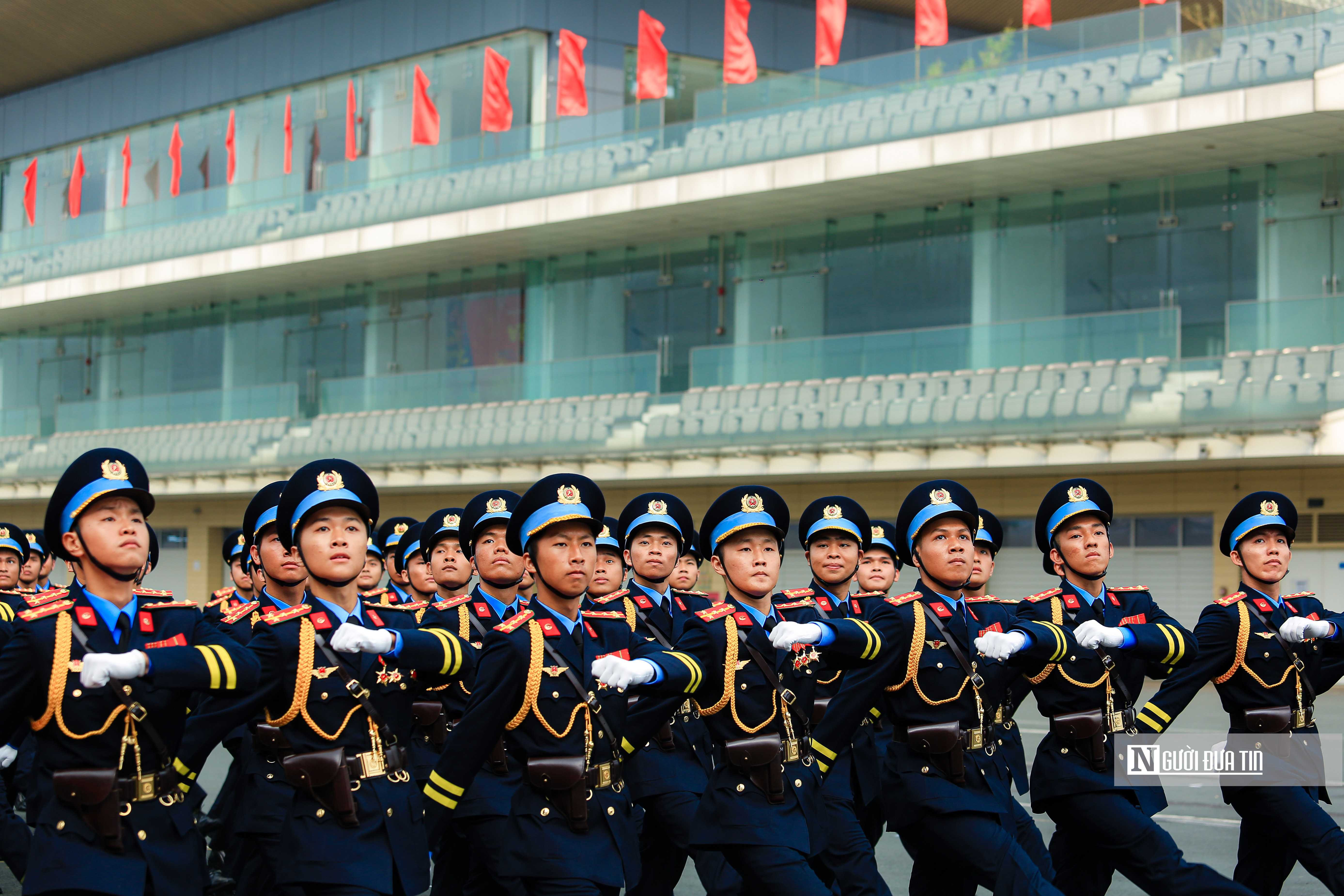Sự kiện - Mãn nhãn xem màn diễu hành oai nghiêm của lực lượng Cảnh sát cơ động (Hình 9).