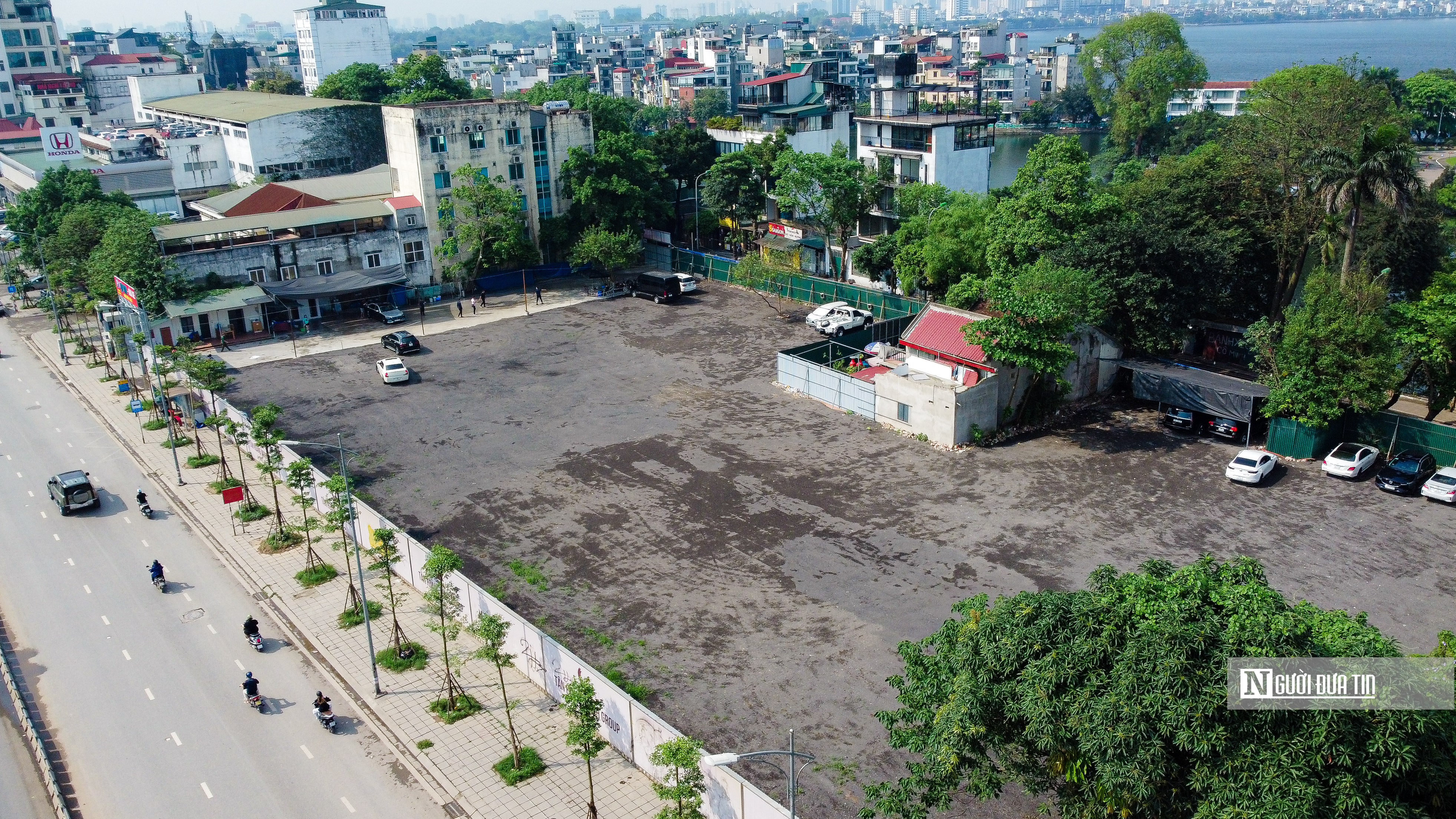 Bất động sản - Đất 'vàng' ghi tên Tân Hoàng Minh bị 'hô biến' thành bãi trông xe (Hình 8).