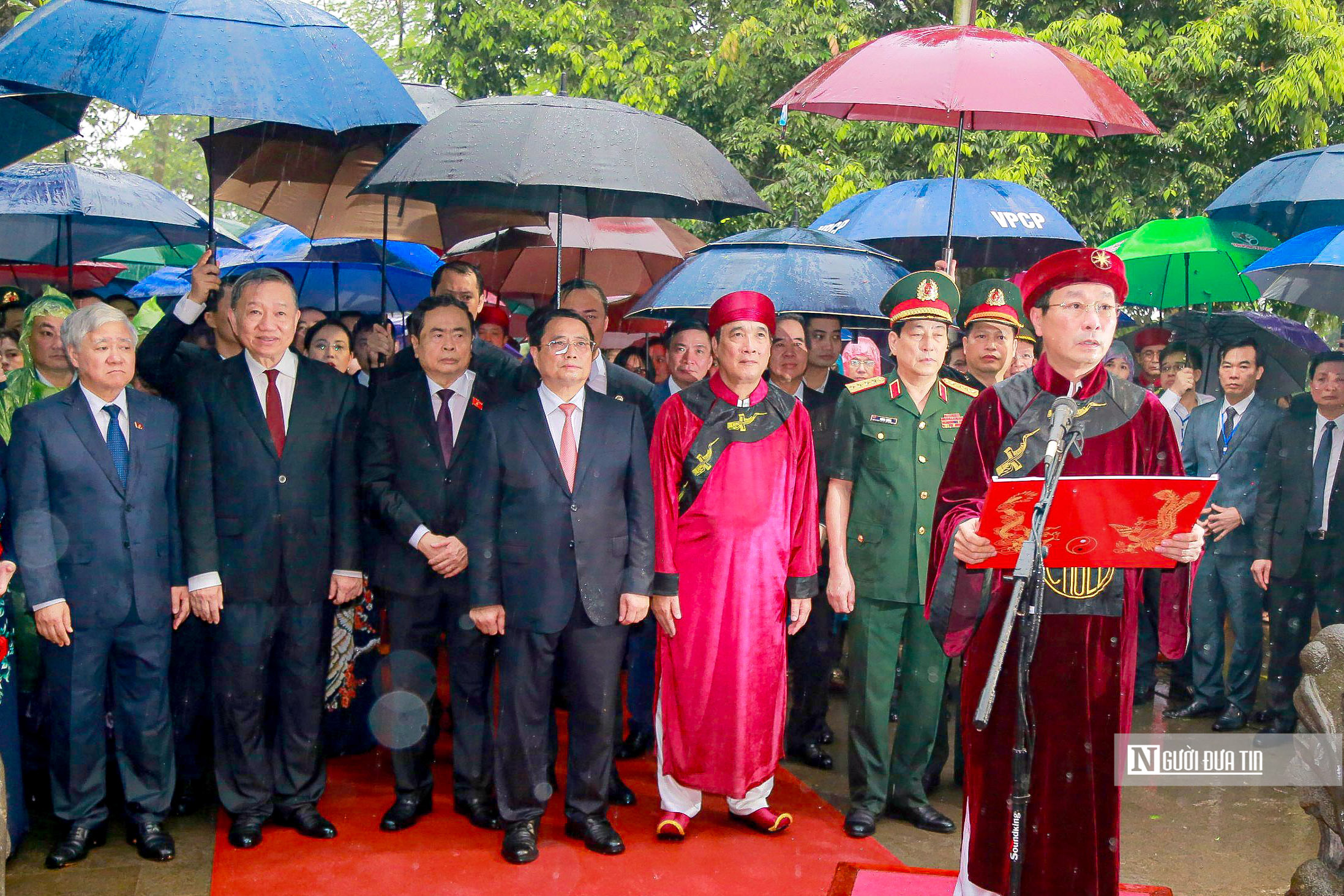 Tiêu điểm - Thủ tướng Phạm Minh Chính dâng hương giỗ Tổ Hùng Vương (Hình 8).