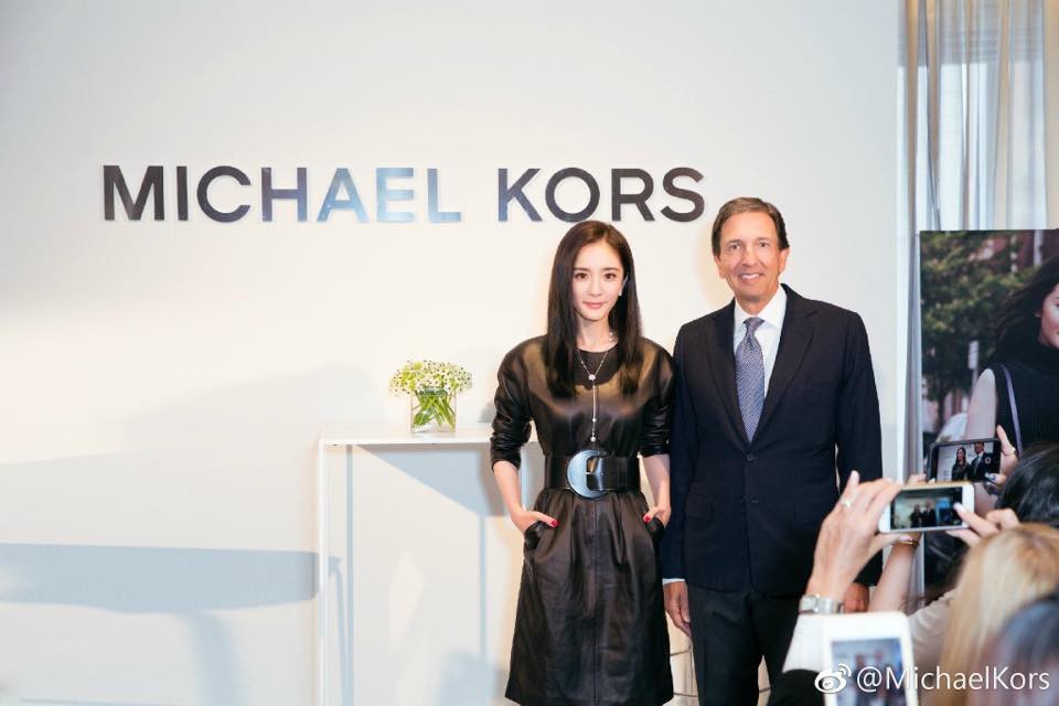 Tiêu dùng & Dư luận - Tại sao Michael Kors chi hơn 46.000 tỷ để thâu tóm Versace?