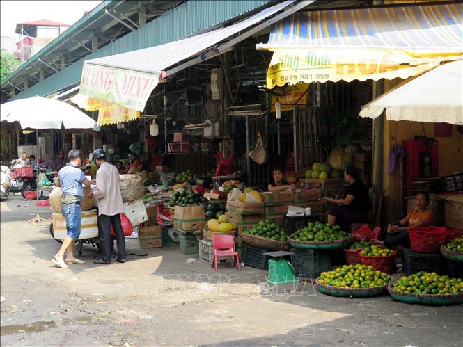 An ninh - Hình sự - Phê chuẩn quyết định khởi tố và tạm giam 3 đối tượng trong vụ 'bảo kê' ở chợ Long Biên