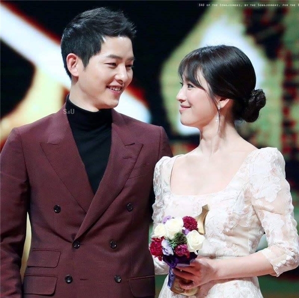 Ngôi sao - Song Hye Kyo và Song Joong Ki: Câu chuyện tình khiến bao trái tim thổn thức (Hình 8).