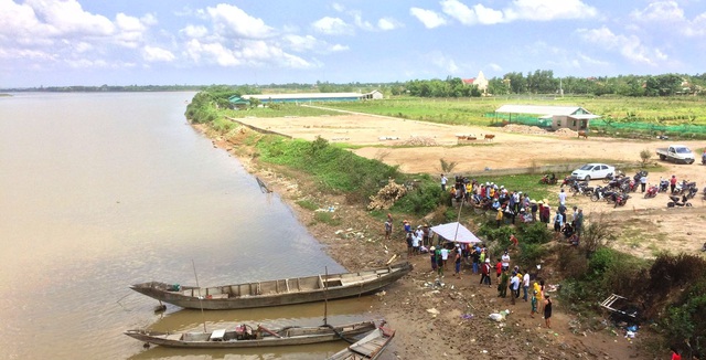 An ninh - Hình sự - Quảng Trị: Hiện trường ám ảnh vụ bố, mẹ và con gái 1 tuổi trôi trên sông Thạch Hãn