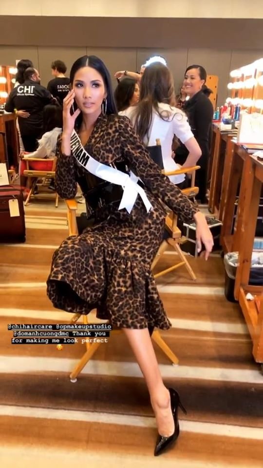 Ngôi sao - Catwalk thần sầu, Hoàng Thùy nhận cơn mưa lời khen từ Miss Universe 2019 (Hình 2).