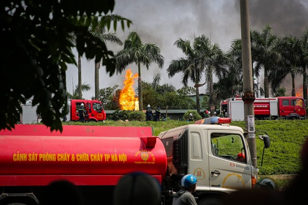 An ninh - Hình sự - Yêu cầu báo cáo Thủ tướng Chính phủ nguyên nhân cháy kho hoá chất tại Hà Nội trước ngày 10/7 (Hình 2).