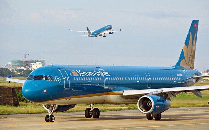 Tài chính - Ngân hàng - Vietnam Airlines đề xuất tăng giá vé trần, bộ Tài Chính nói gì?