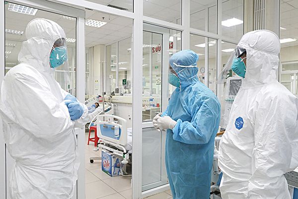 Chính trị - KHẨN: Tìm người đến nhà hàng, chợ, siêu thị,... có bệnh nhân COVID-19