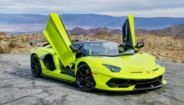 Tài chính - Ngân hàng - Giữa 'tâm bão' Covid, giới siêu giàu ném tiền, siêu xe Lamborghini 'cháy hàng' 