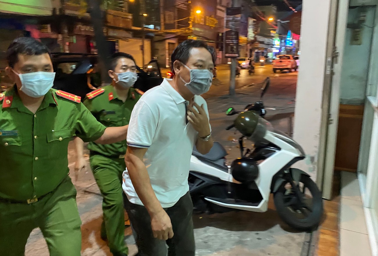 An ninh - Hình sự - Đà Nẵng: Bắt 'trùm' cho đại gia nghìn tỷ vay lãi 'cắt cổ' 365%/năm (Hình 4).