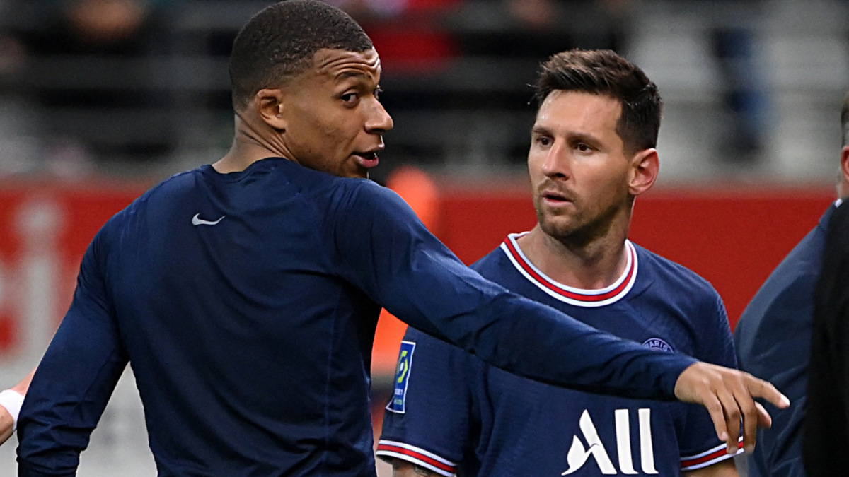 Thể thao - Phòng thay đồ PSG chia phe, Mbappe đối đầu với Messi