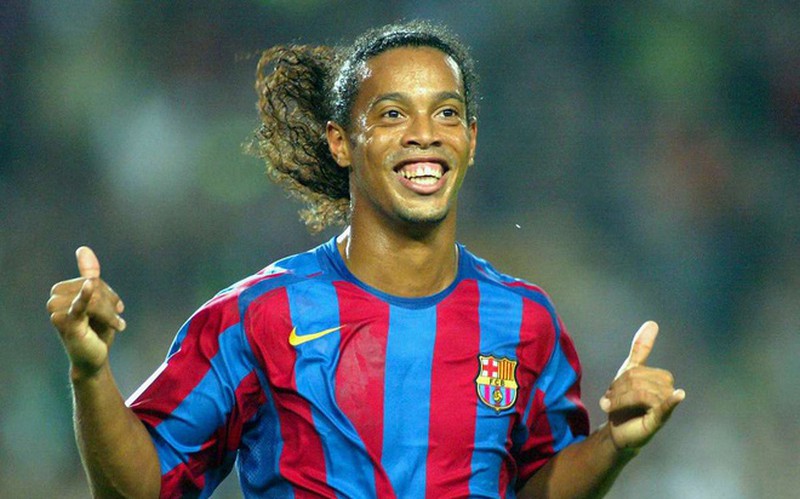 Thể thao - Ronaldinho hay Lionel Messi xuất sắc hơn? (Hình 2).