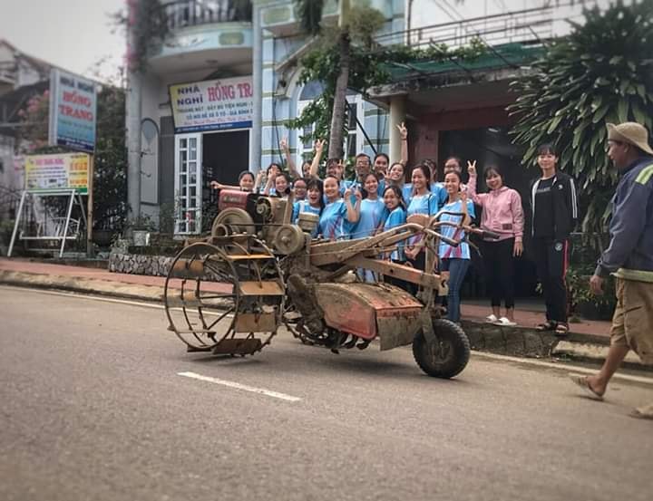 Giáo dục - Cười té ghế với những bức ảnh kỷ yếu gây 'bão' mạng xã hội (Hình 7).