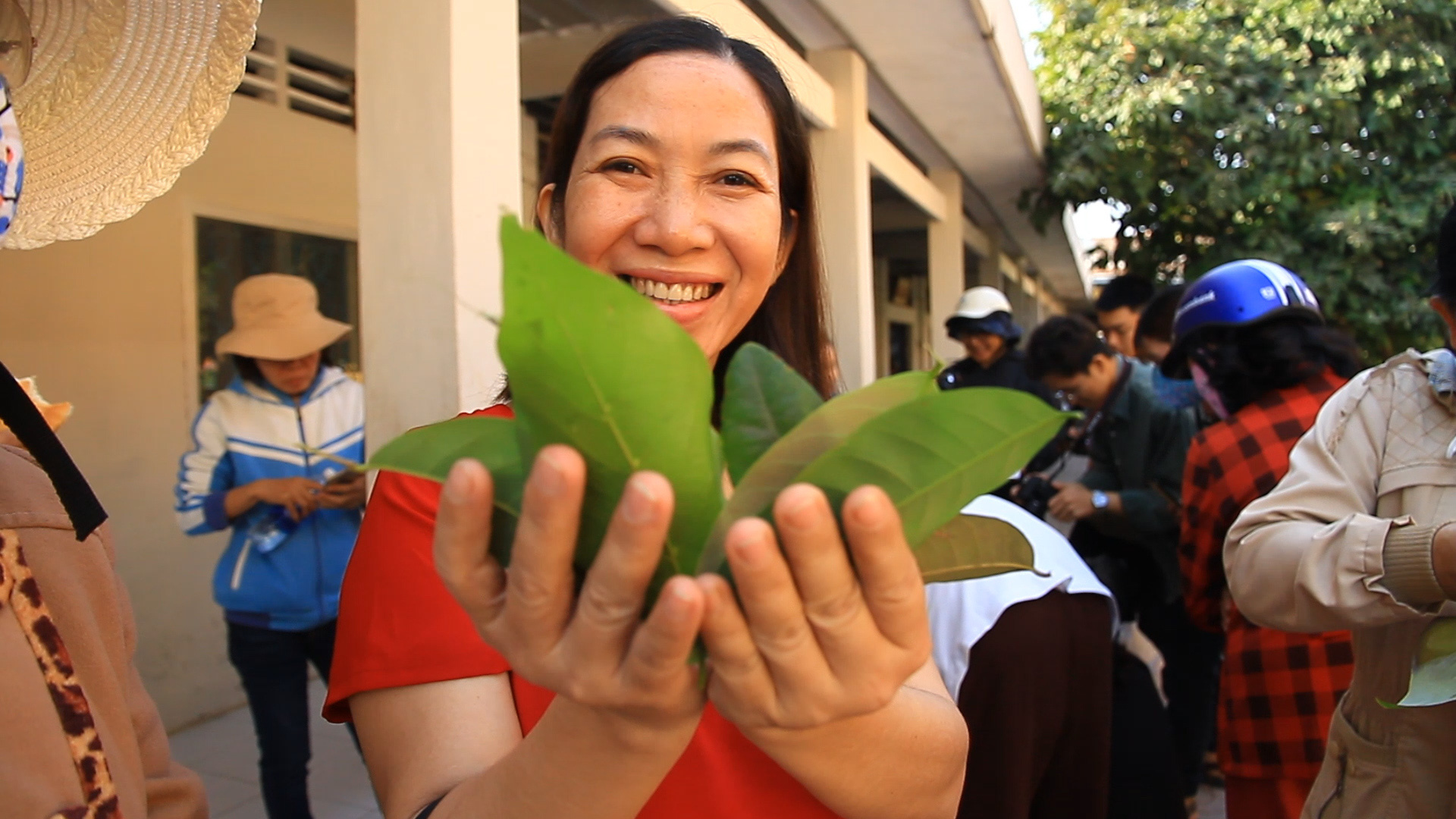 Văn hoá - Phiên chợ lấy lá thay tiền 'có một không hai' ở Tây Ninh (Hình 4).