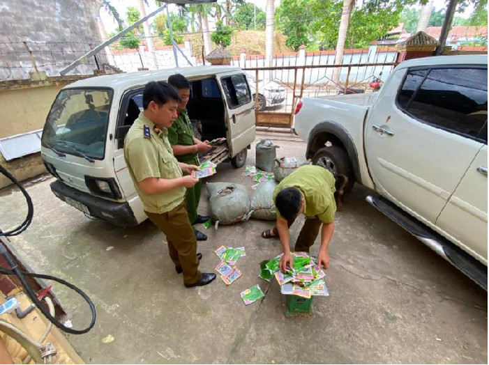 Tiêu dùng & Dư luận - “Chặn đứng' hành vi thu gom hạt giống rau không rõ nguồn gốc về bán kiếm lời