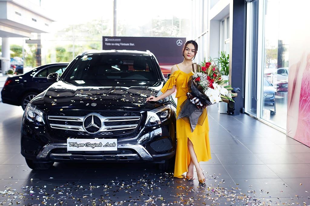 Tiêu dùng & Dư luận - Bóc giá xế hộp Mercedes-Benz Phạm Quỳnh Anh tậu sau khi quay trở lại showbiz Việt (Hình 2).