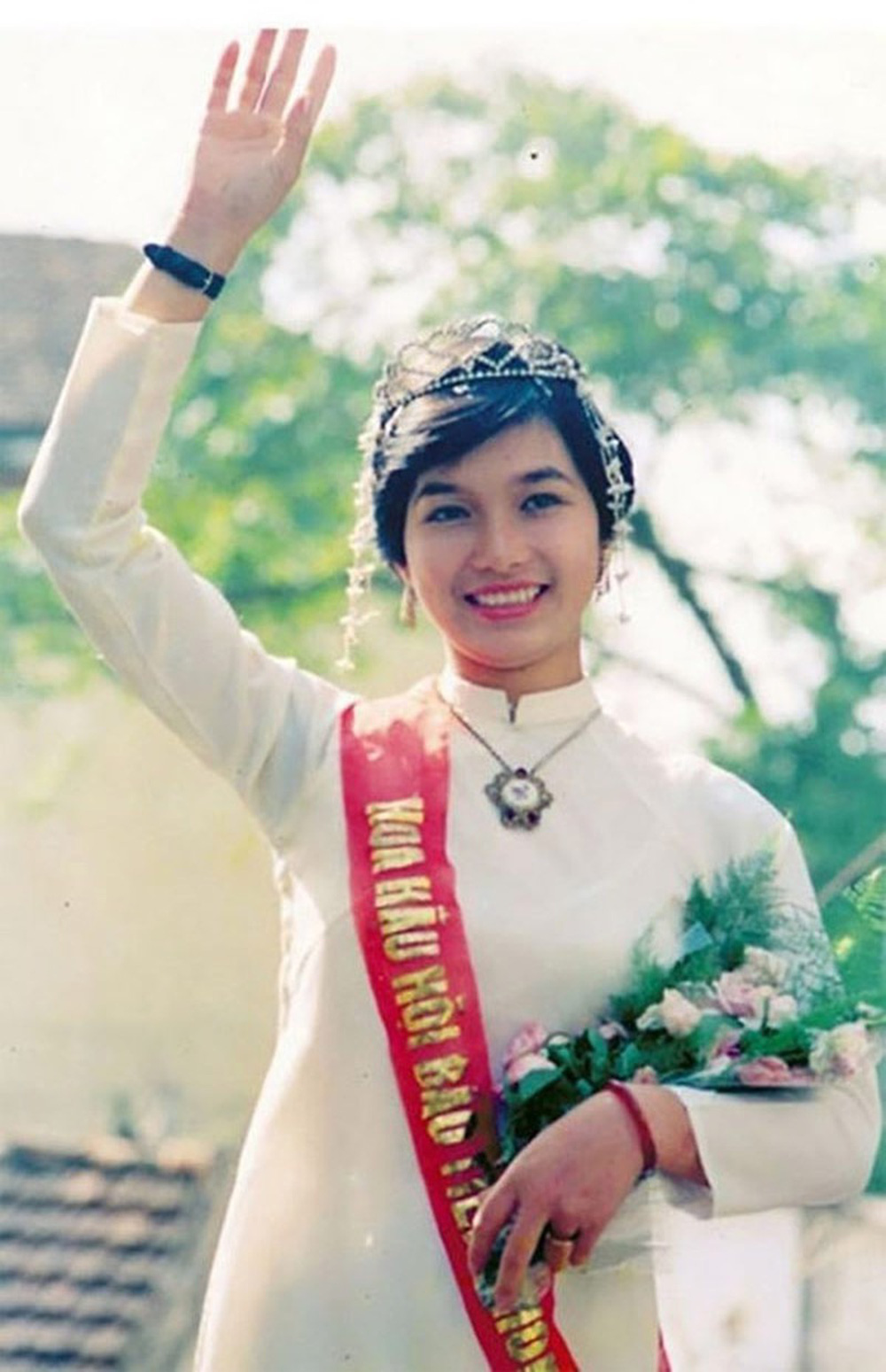 Giải trí - Hoa hậu Việt Nam thấp nhất lịch sử sau 33 năm đăng quang giờ ra sao?