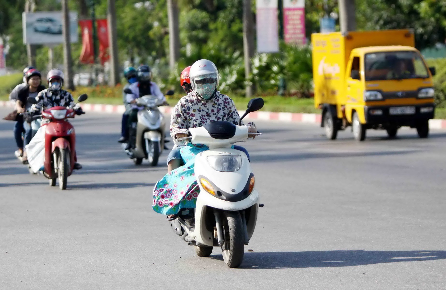 Xã hội - Biển Đông sắp hứng bão số 4, Bắc Bộ nắng nóng diện rộng
