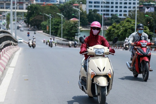 X&atilde; hội - Dự b&aacute;o thời tiết ng&agrave;y 3/6/2022: Nắng n&oacute;ng gay gắt, c&oacute; nơi tr&ecirc;n 36 độ
