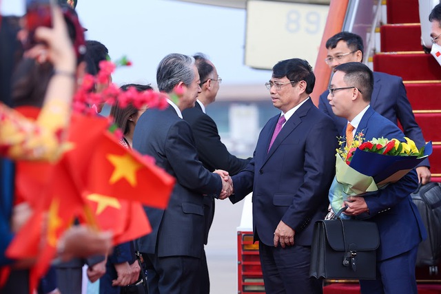 Tiêu điểm - Thủ tướng Phạm Minh Chính tới Bắc Kinh, bắt đầu thăm chính thức Trung Quốc và dự Diễn đàn Kinh tế thế giới (Hình 2).