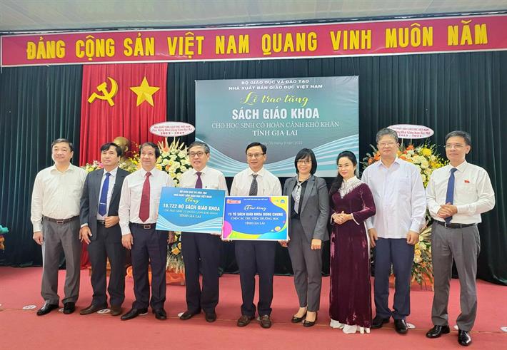 Giáo dục - Năm học mới 2023-2024: Quan tâm, hỗ trợ tối đa học sinh vùng khó khăn (Hình 2).