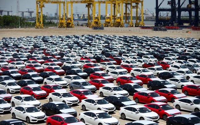 Tiêu dùng & Dư luận - Nhập khẩu ô tô nguyên chiếc tháng 4/2024 giảm mạnh