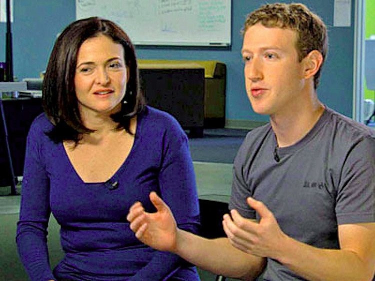 Những bức ảnh 'hiếm thấy, khó tìm' về ông chủ Facebook (Hình 14).