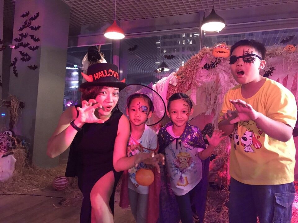 Xã hội - Hóa trang Halloween: Càng kinh dị càng kiếm bộn tiền (Hình 8).