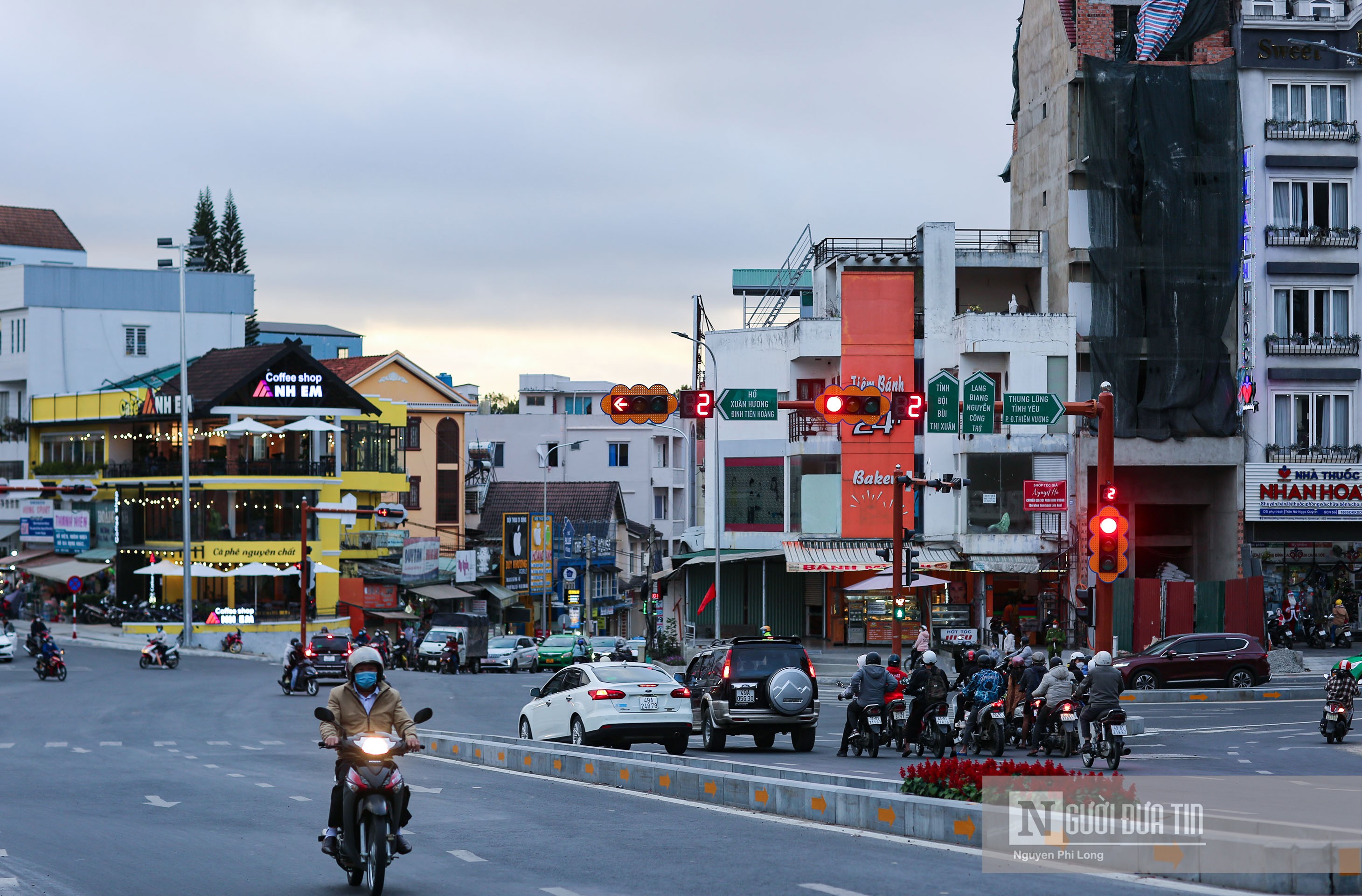 Dân sinh - Tp.Đà Lạt không còn sở hữu danh hiệu 'thành phố không đèn giao thông' (Hình 4).